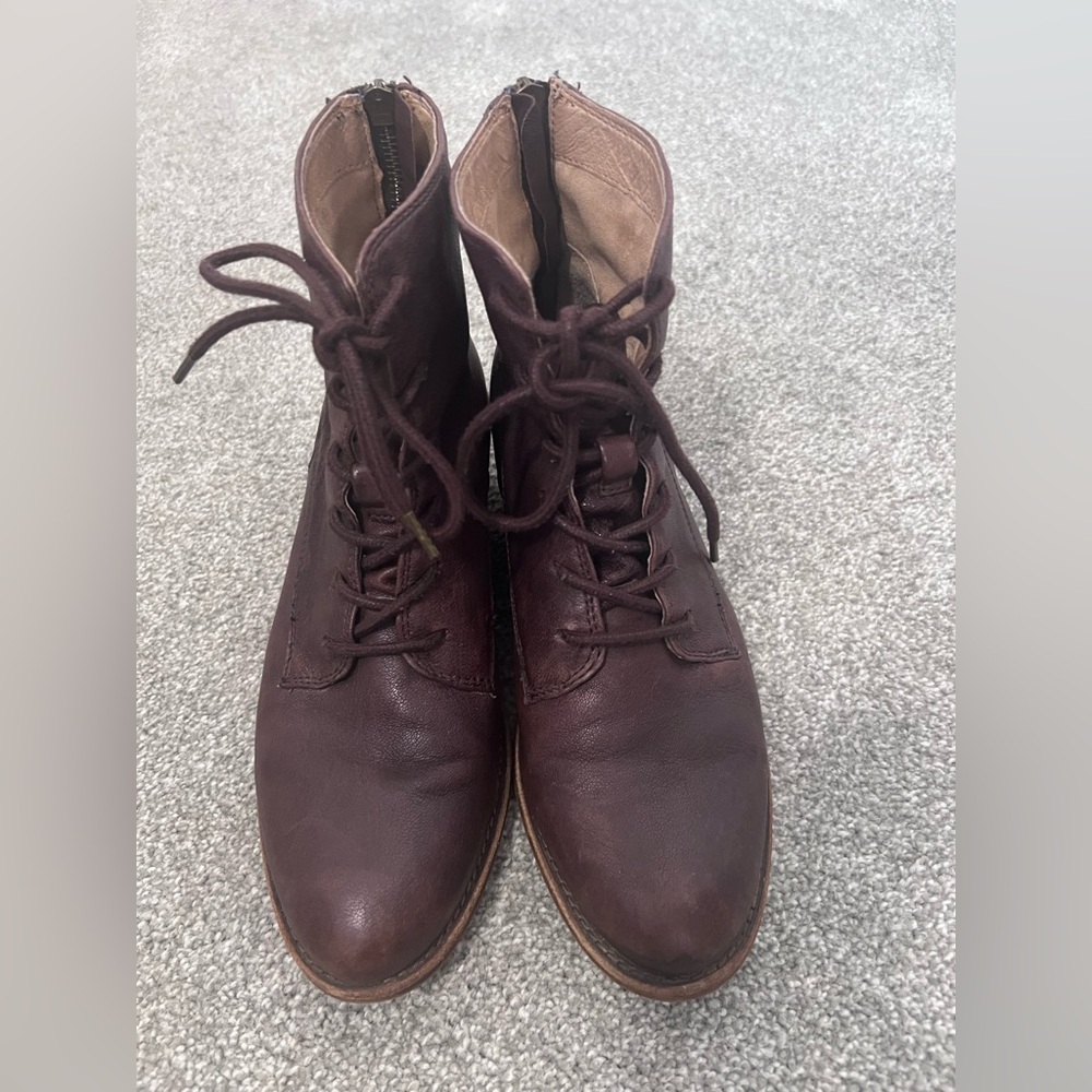 Sofft Brown Leather Ankle Boots - Picture 3 of 6